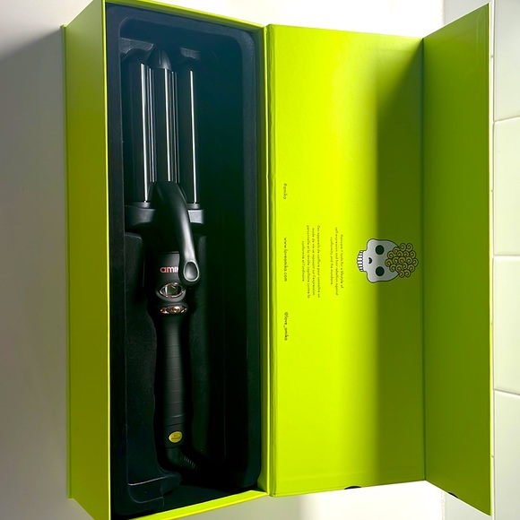 Amika Wave Iron - Picture 3 of 3